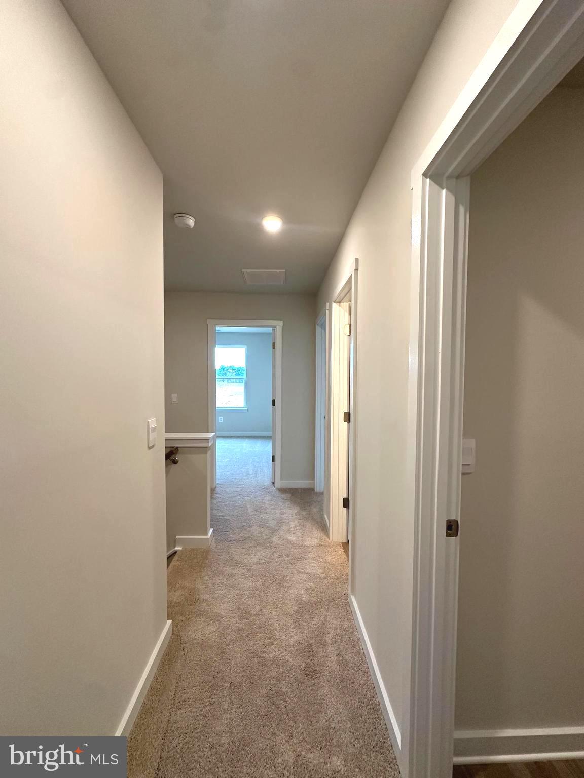 369 HUNTWELL W AVE