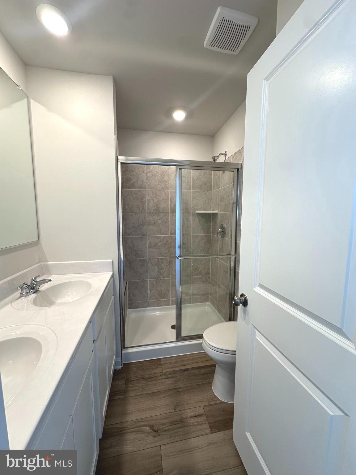 439 SEEBACK DRIVE 255 LANCASTER