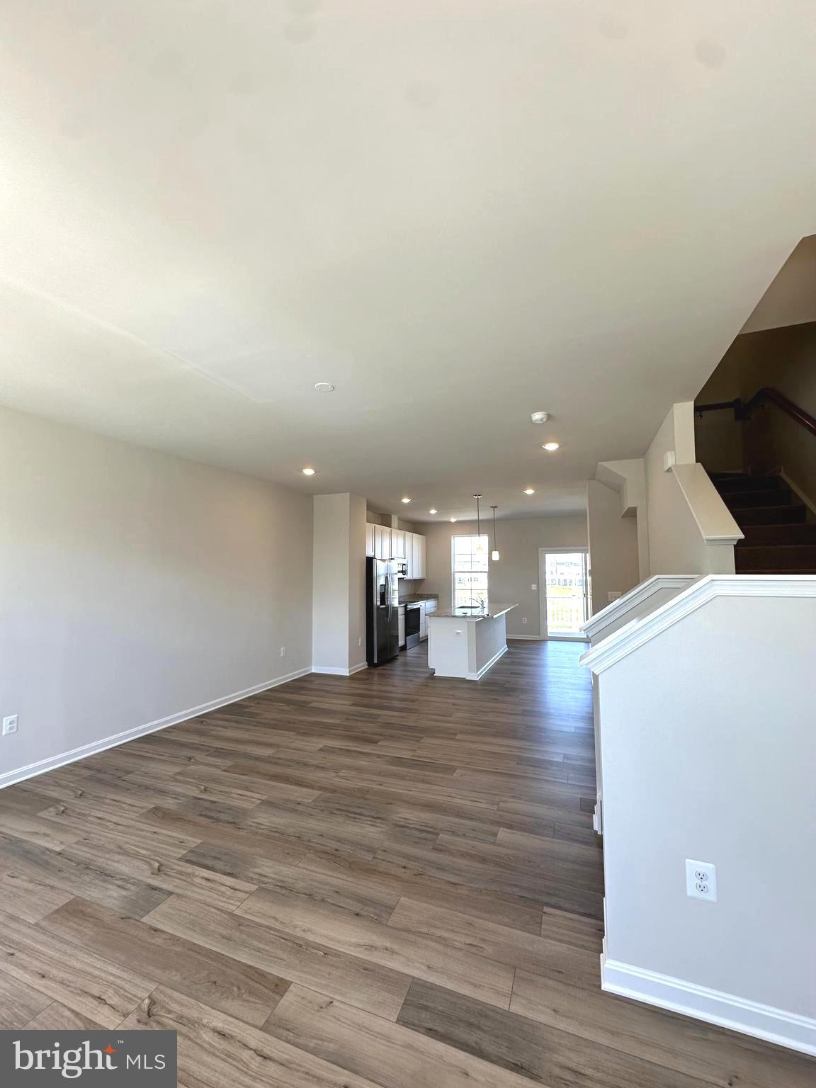 439 SEEBACK DRIVE 255 LANCASTER