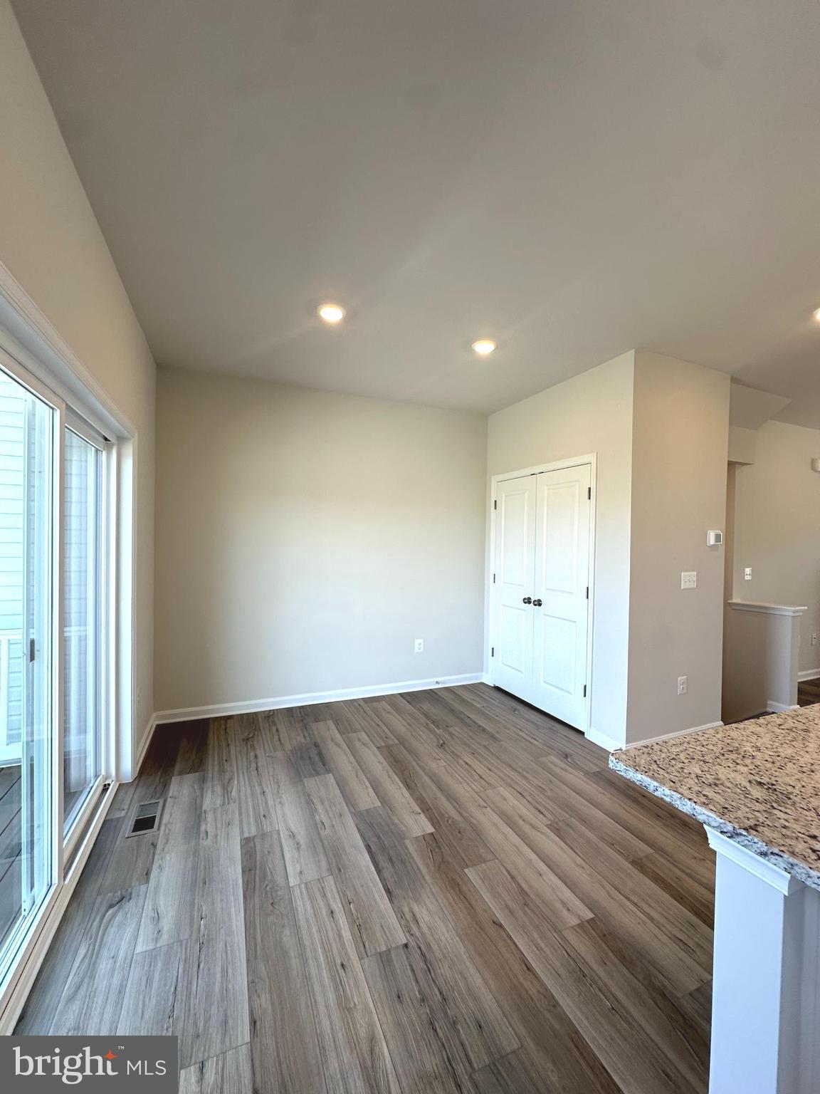 439 SEEBACK DRIVE 255 LANCASTER