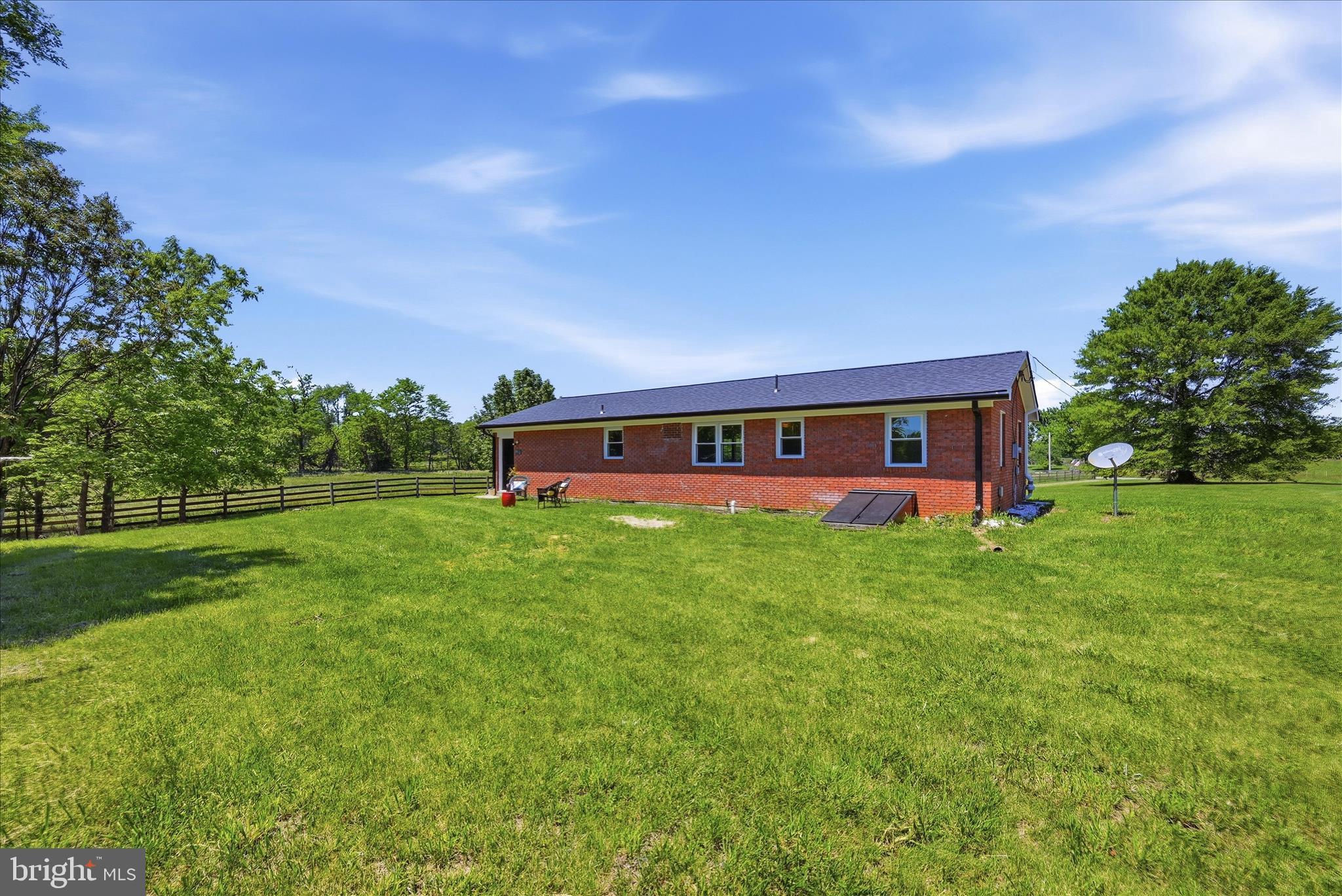1381 LEETOWN ROAD