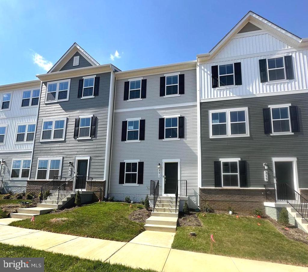 271 SWAN FIELD AVE