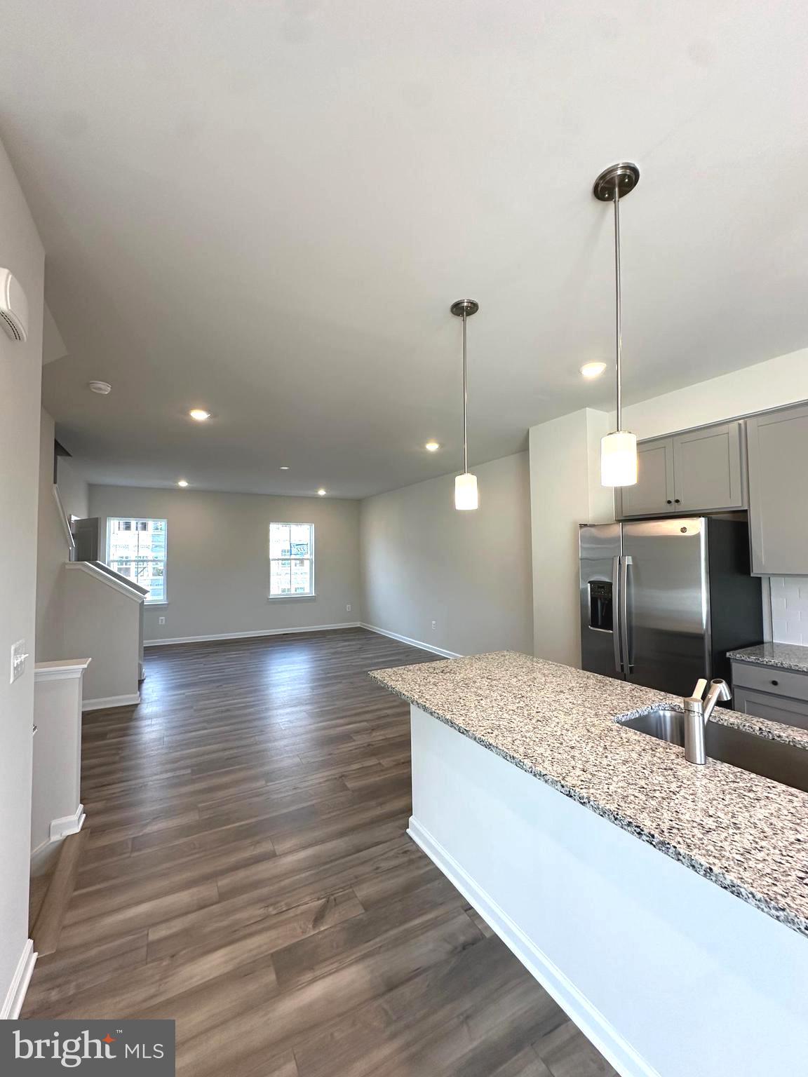 271 SWAN FIELD AVE