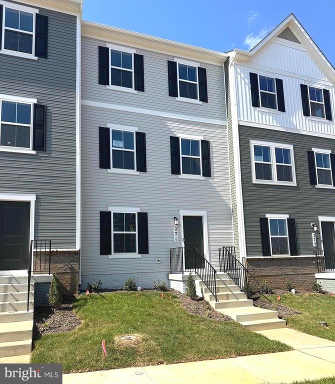 271 SWAN FIELD AVE