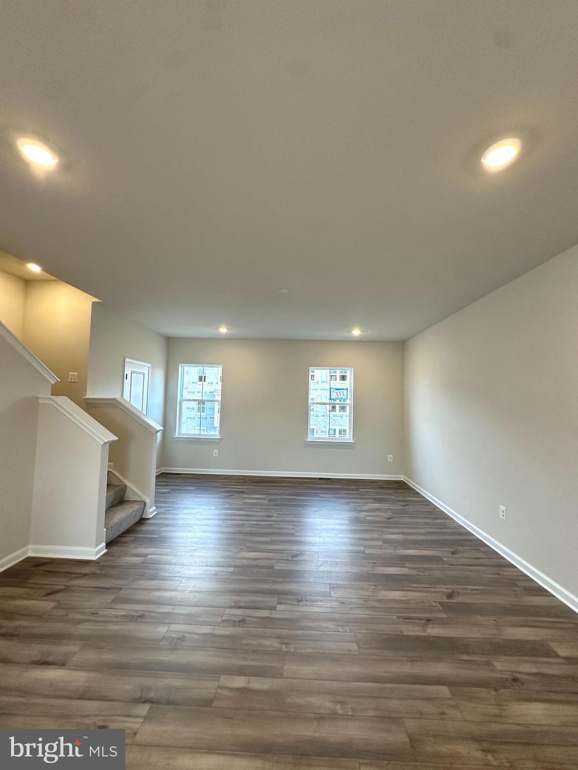 271 SWAN FIELD AVE