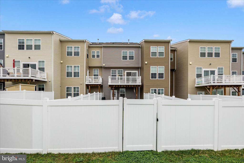 205 UNION RIDGE DRIVE