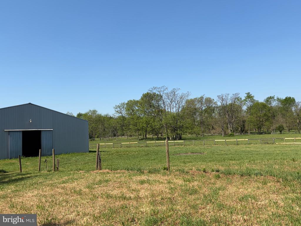 1381 LEETOWN ROAD