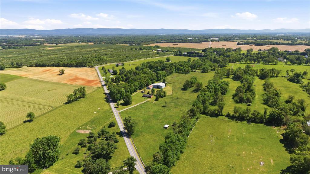 1381 LEETOWN ROAD