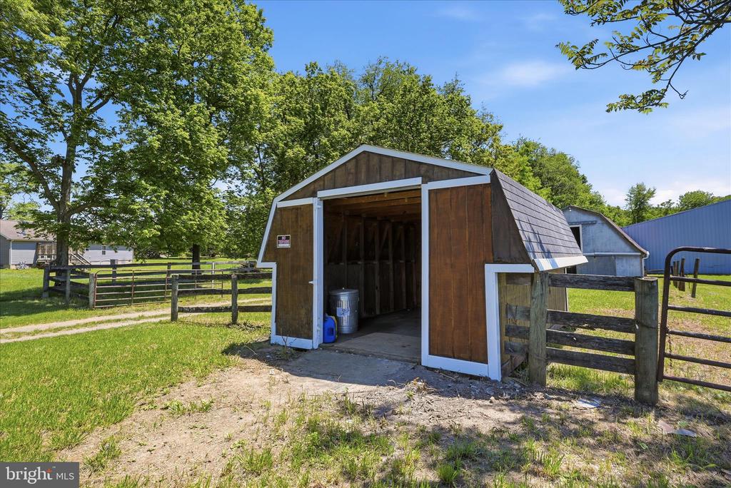 1381 LEETOWN ROAD