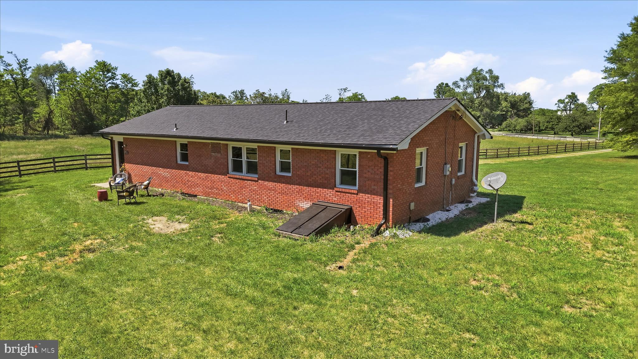 1381 LEETOWN ROAD