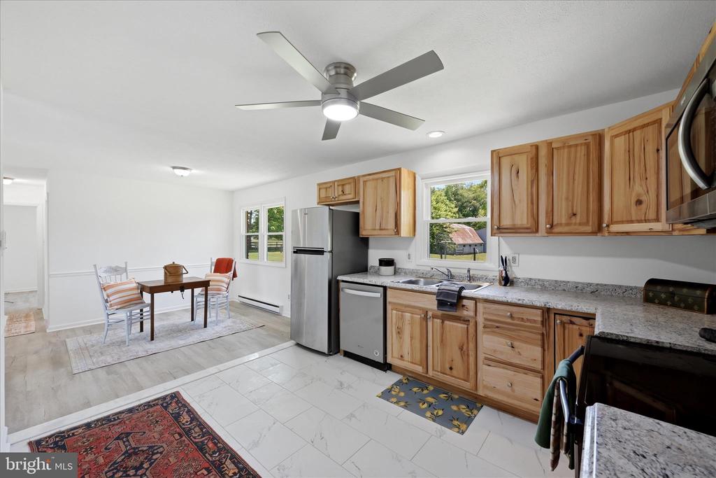 1381 LEETOWN ROAD
