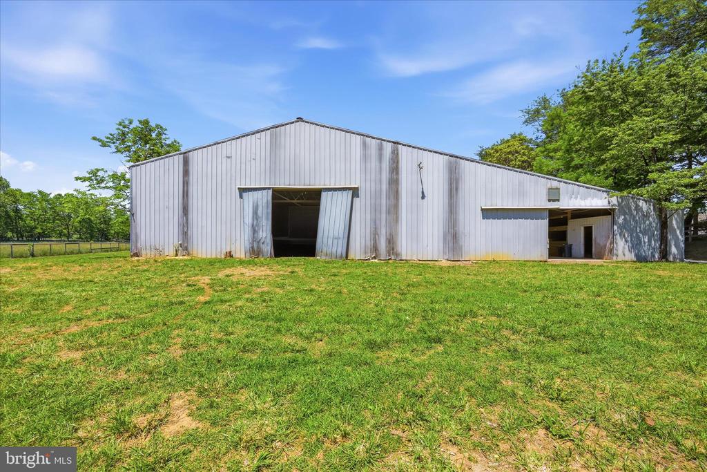 1381 LEETOWN ROAD
