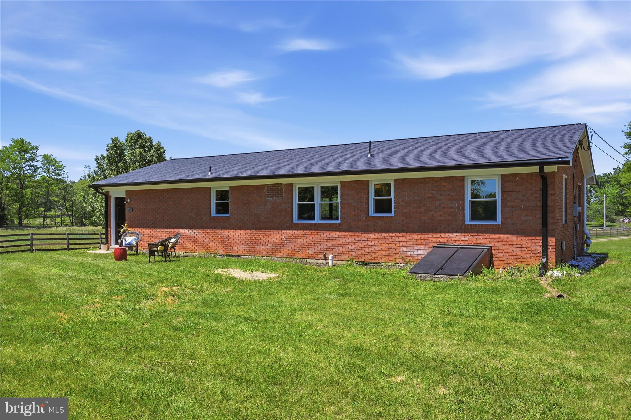 1381 LEETOWN ROAD