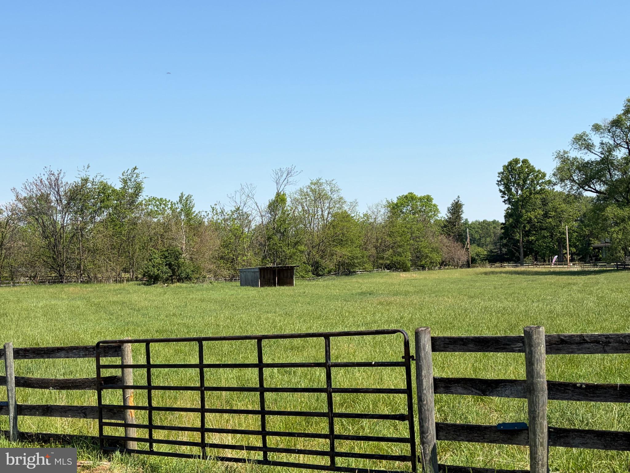 1381 LEETOWN ROAD