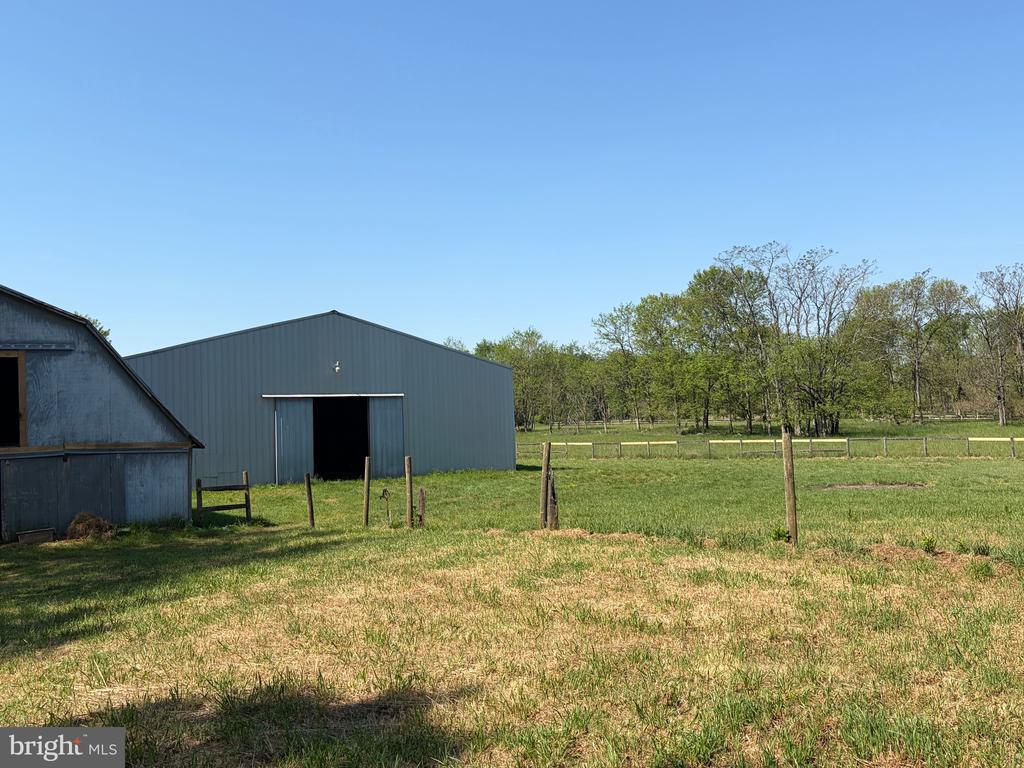 1381 LEETOWN ROAD