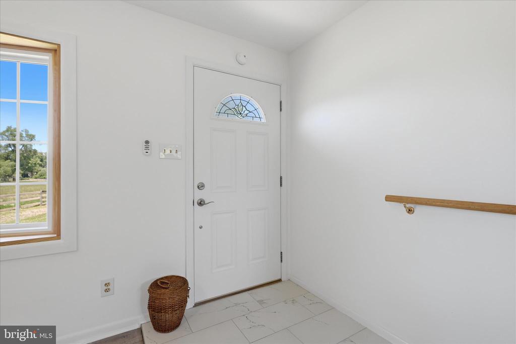 1381 LEETOWN ROAD