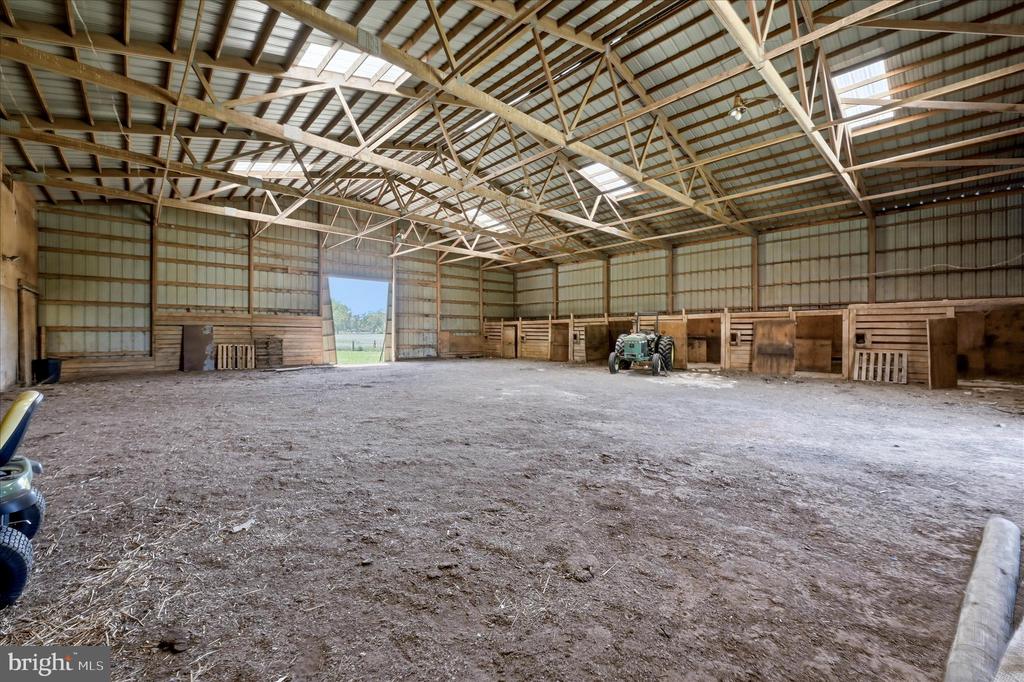 1381 LEETOWN ROAD