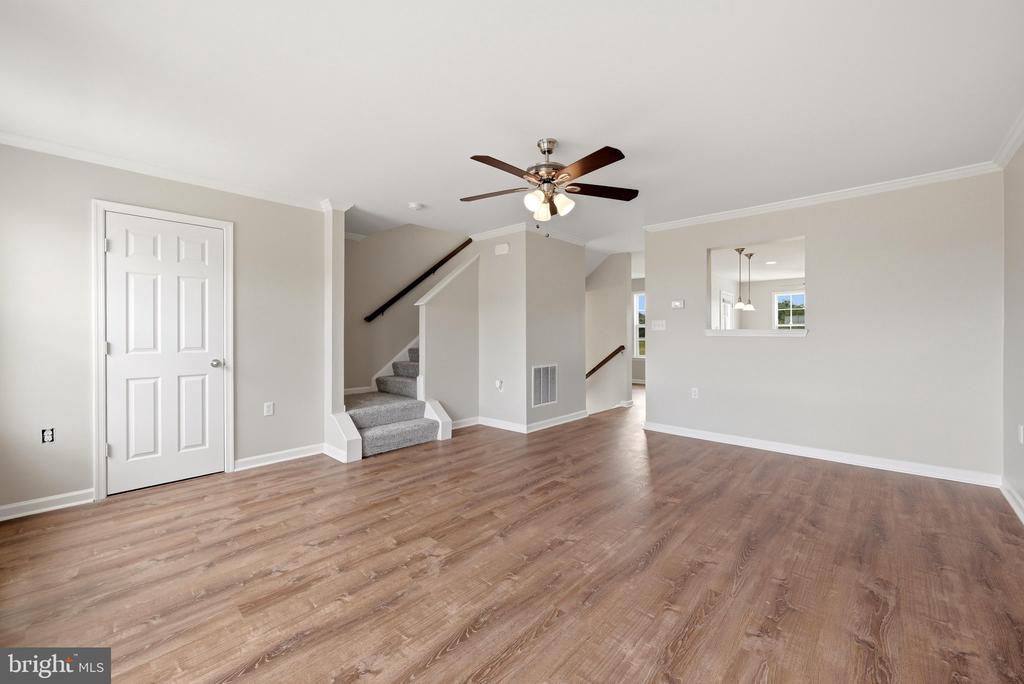 1147 STALLION STREET