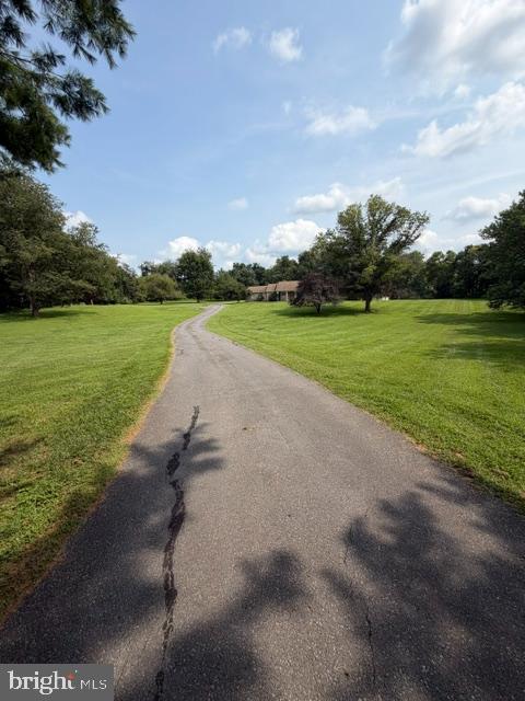 274 DOGWOOD MANOR DRIVE