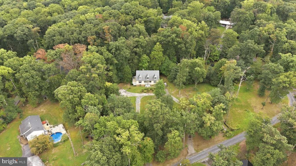 127 127 COOL GLEN CIRCLE