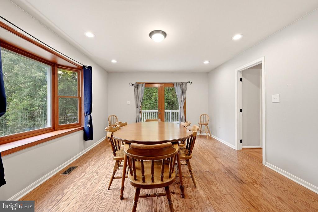 127 127 COOL GLEN CIRCLE