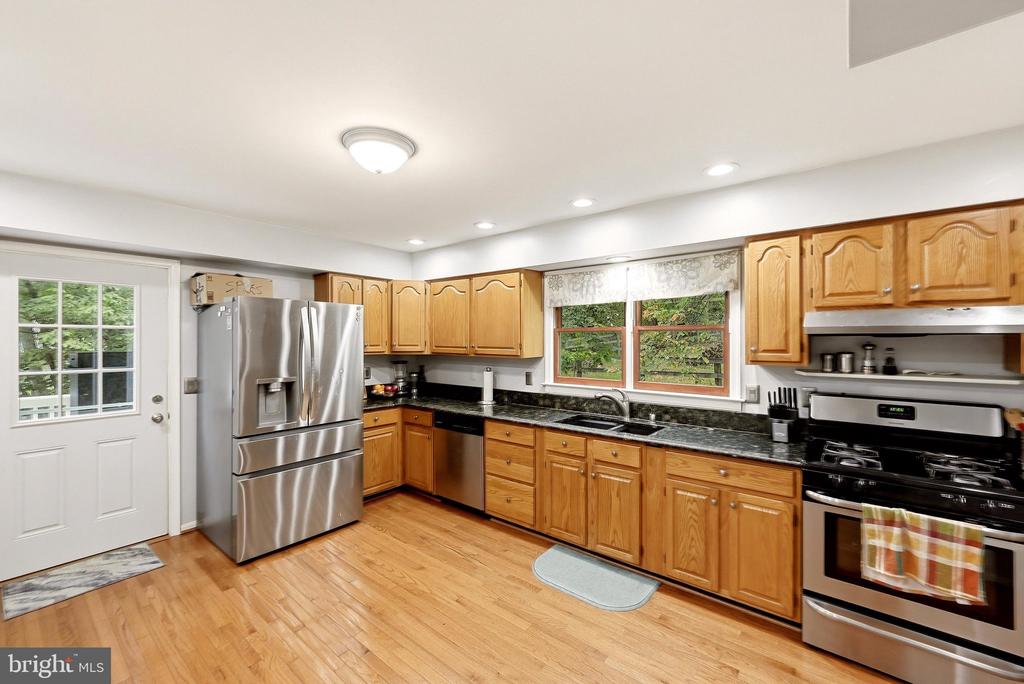 127 127 COOL GLEN CIRCLE