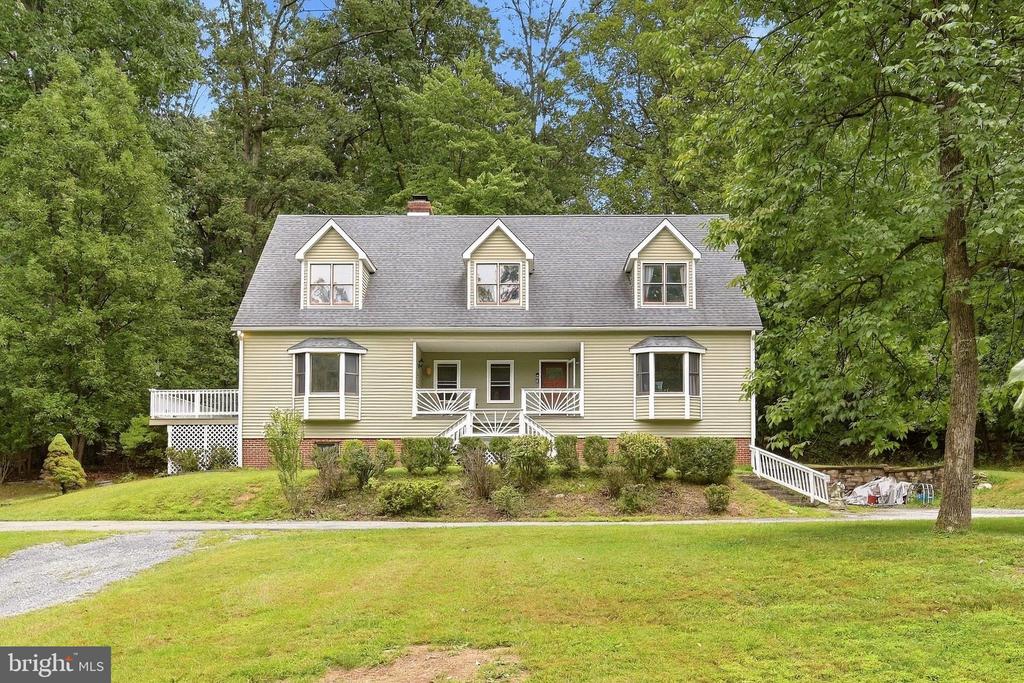 127 127 COOL GLEN CIRCLE