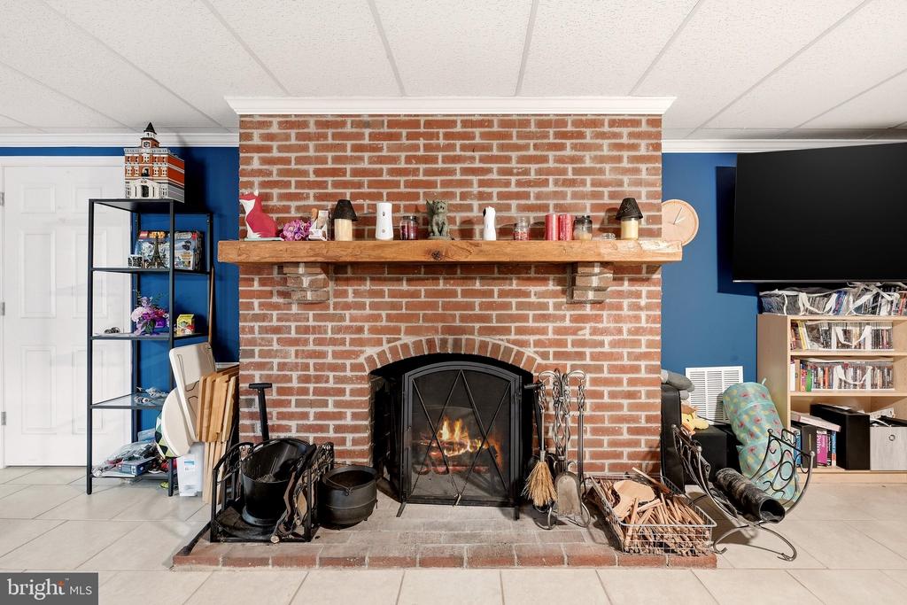127 127 COOL GLEN CIRCLE