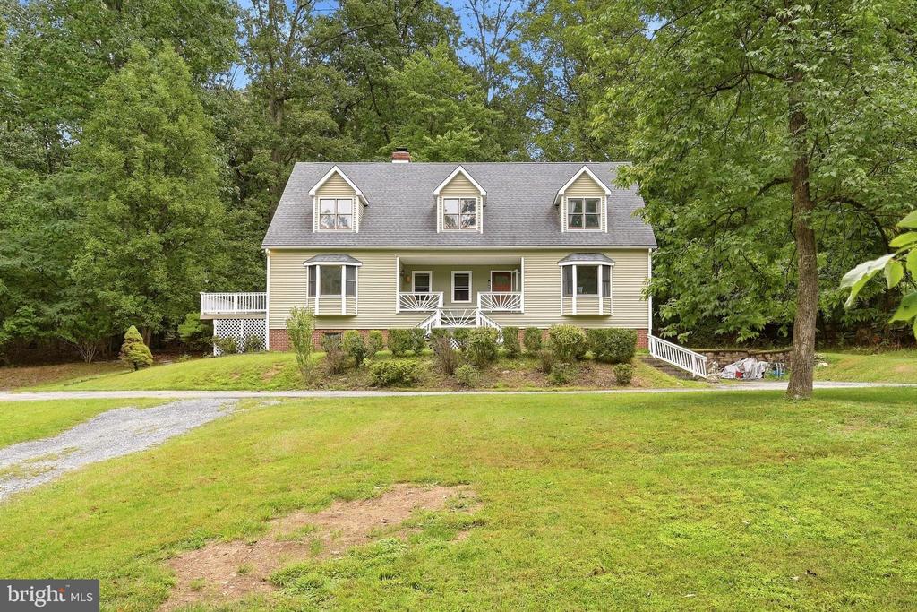 127 127 COOL GLEN CIRCLE