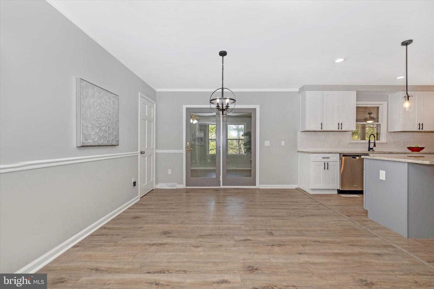 523 Weber LANE