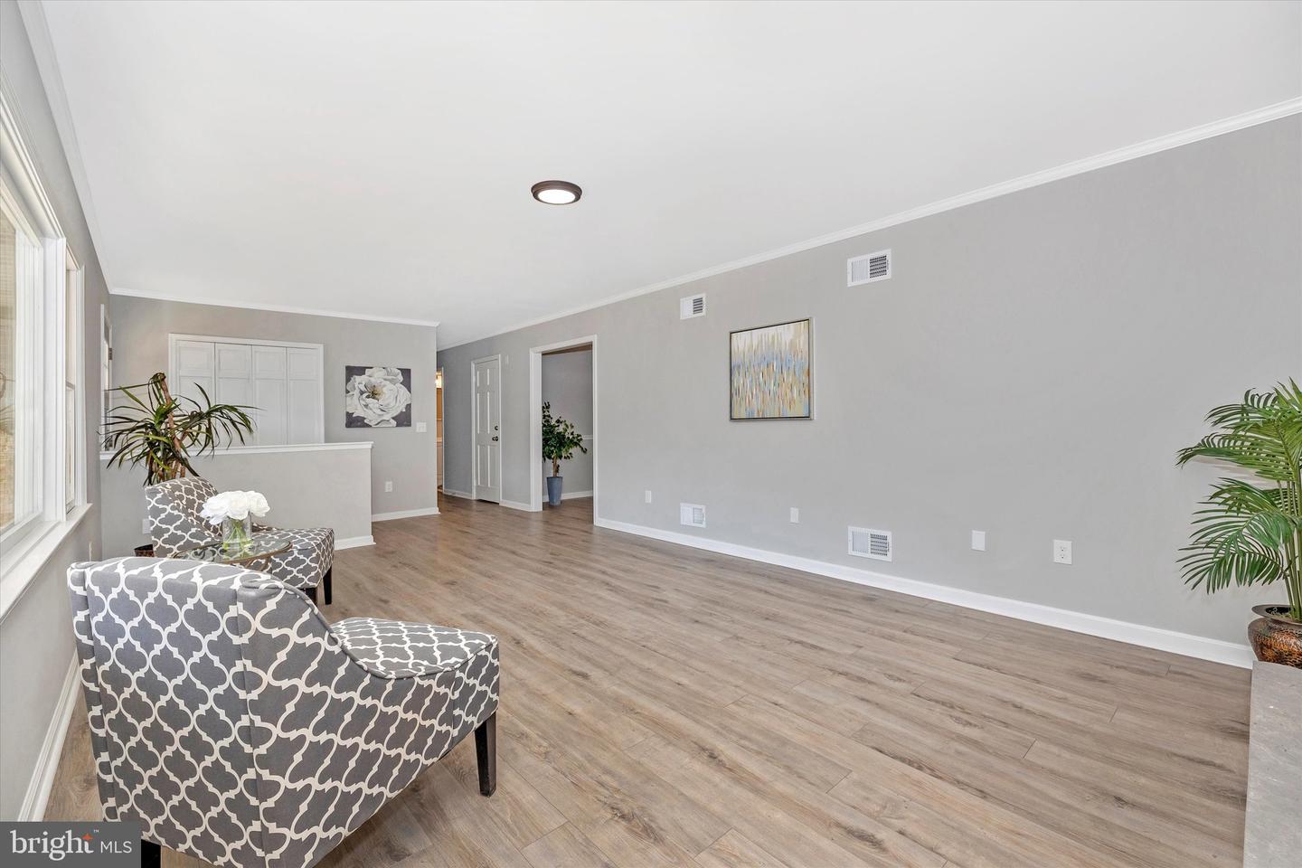 523 Weber LANE