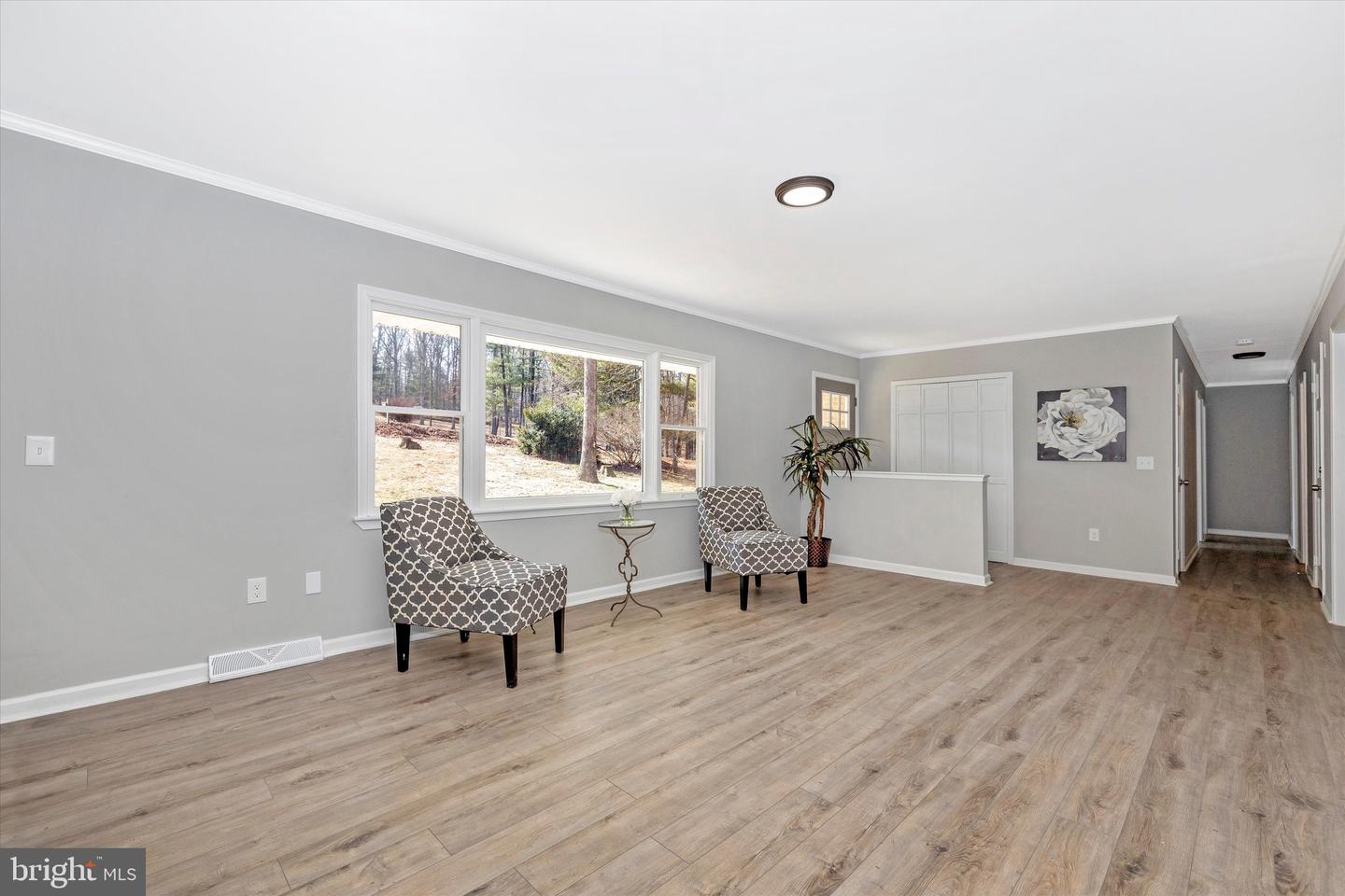 523 Weber LANE