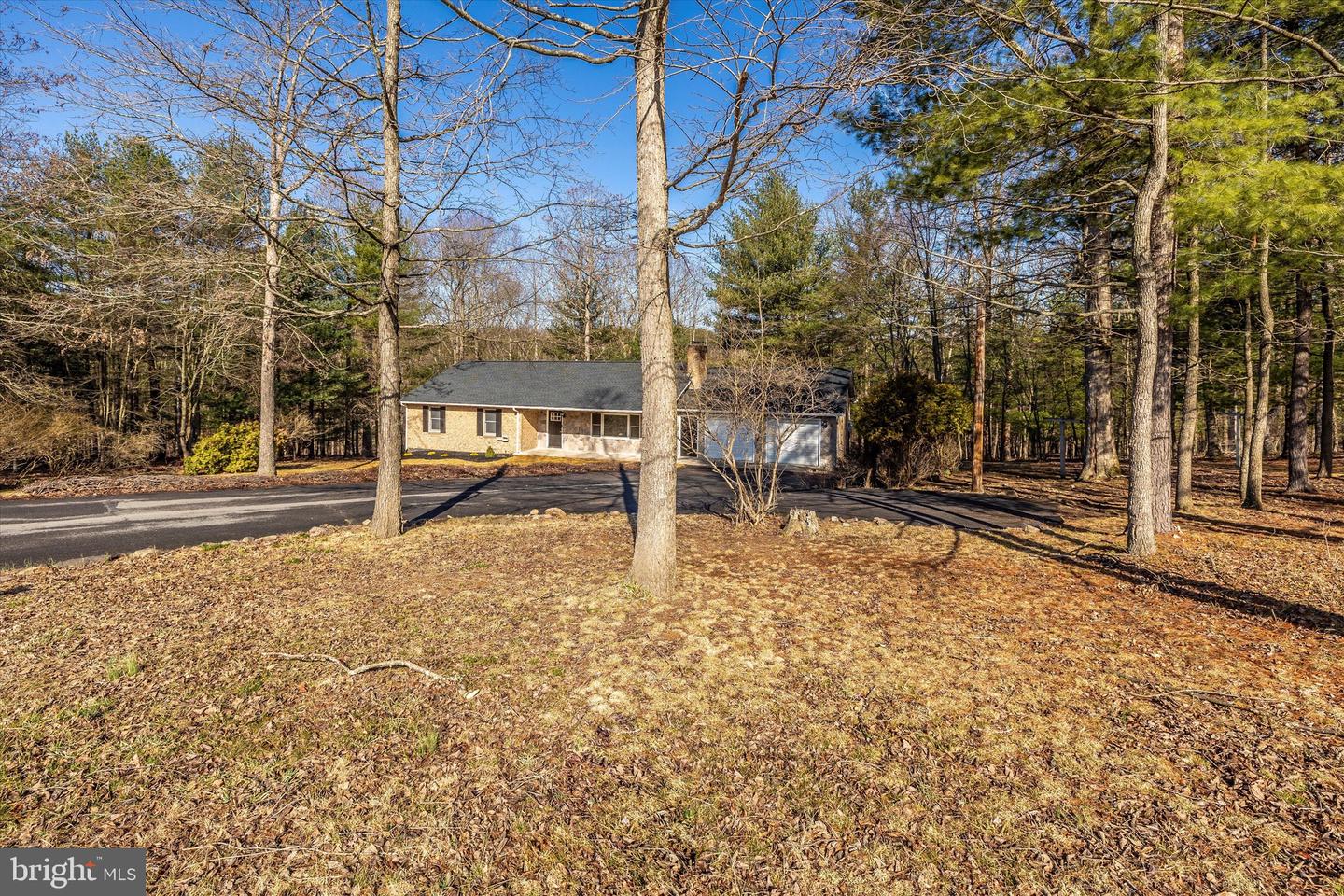 523 Weber LANE