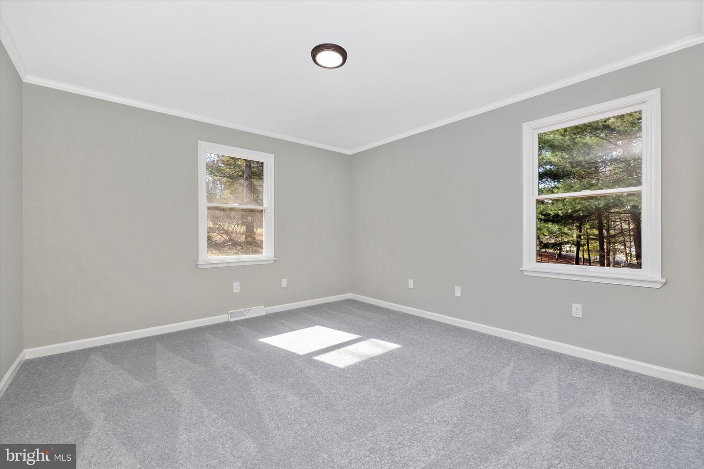523 Weber LANE