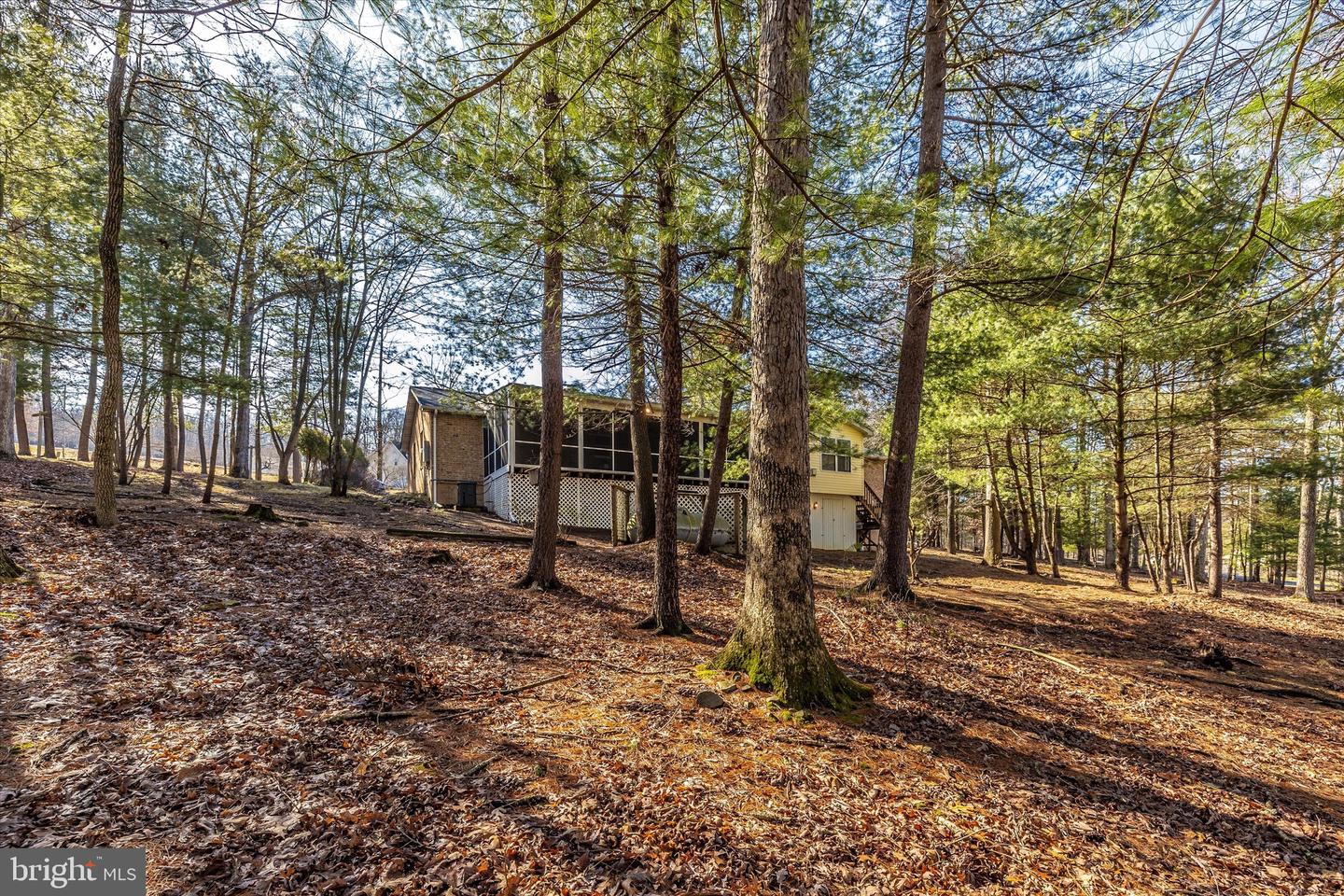 523 Weber LANE