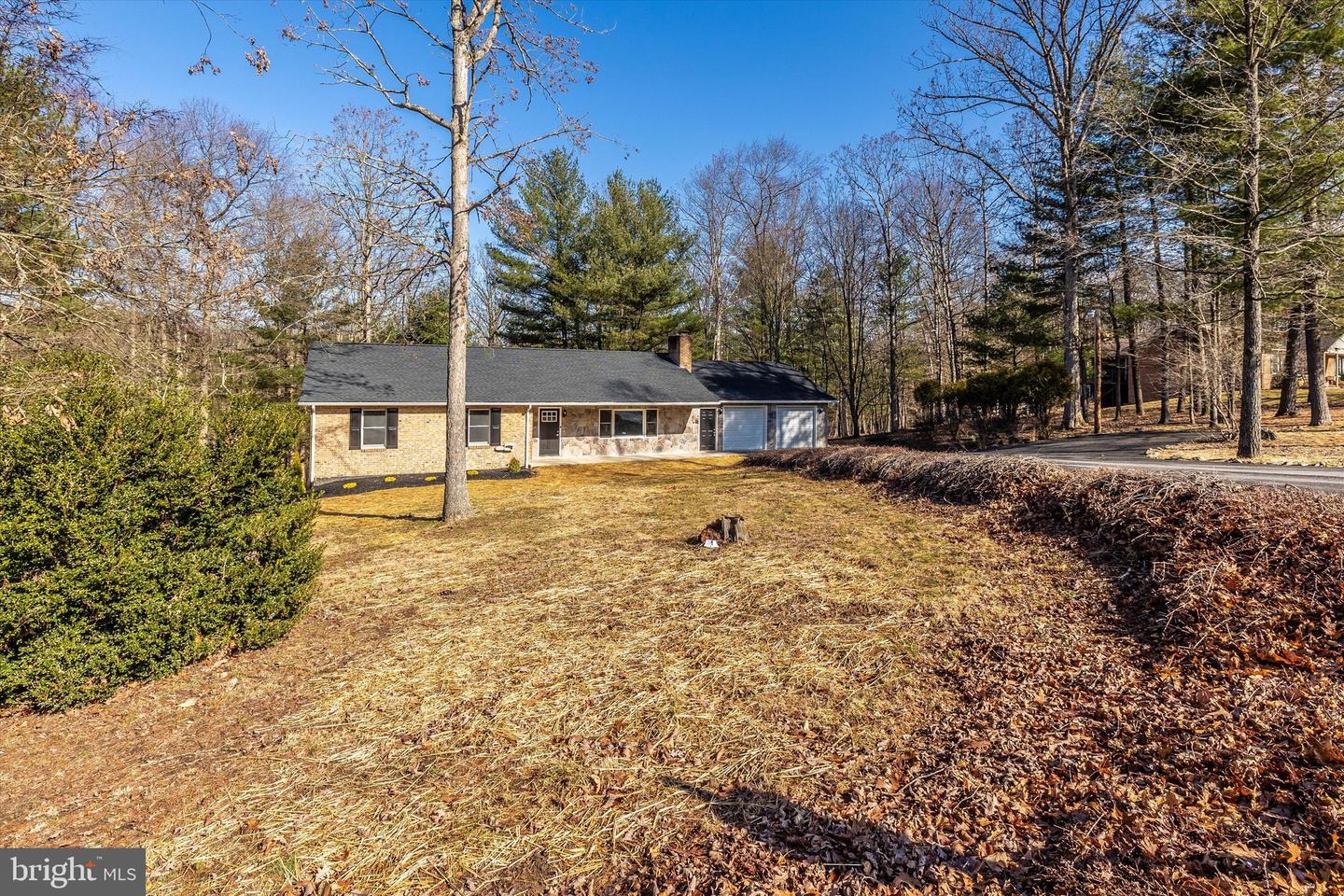 523 Weber LANE