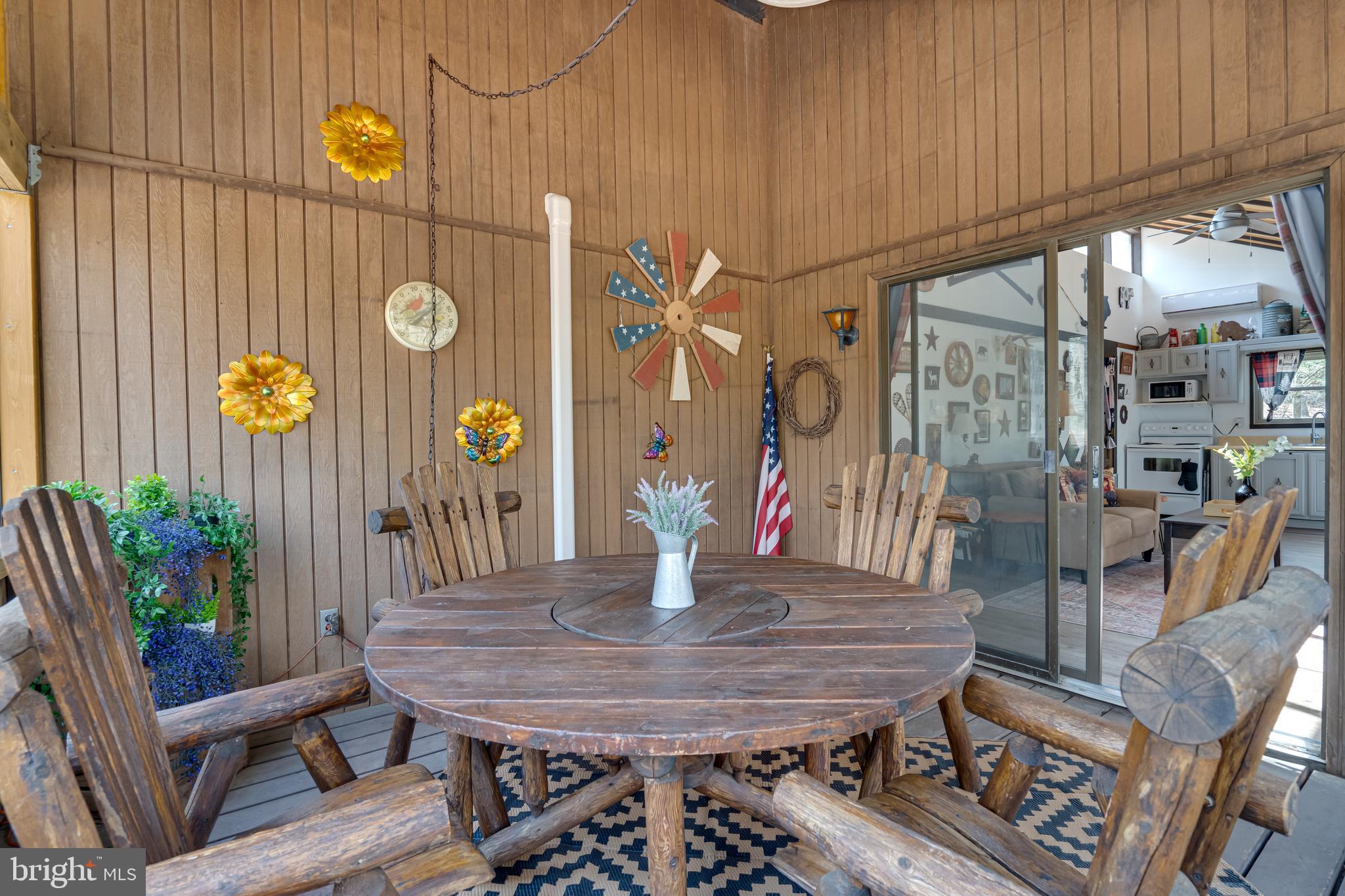 177 Equestrian Ln