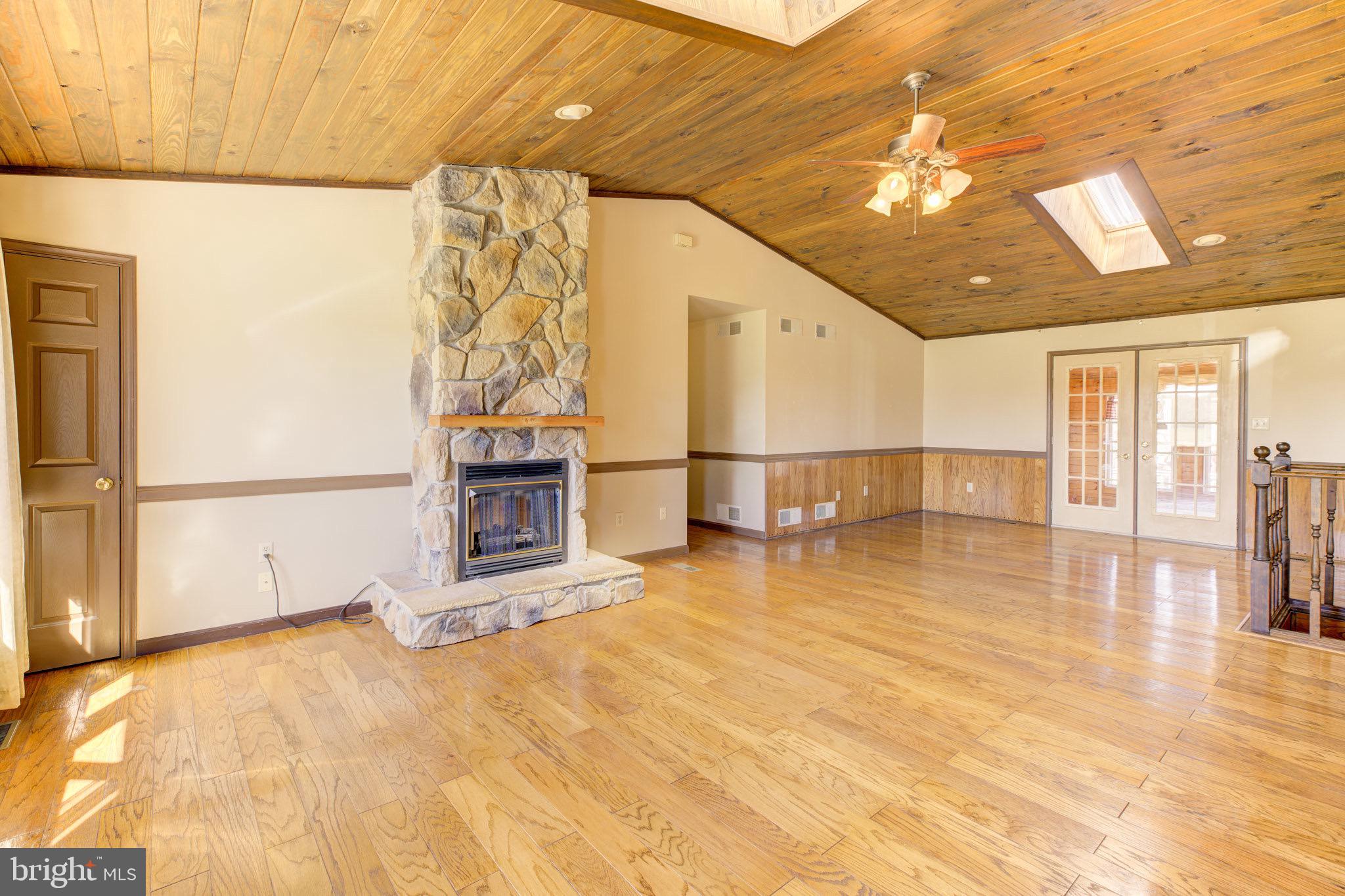 5248 Cherry Run Rd