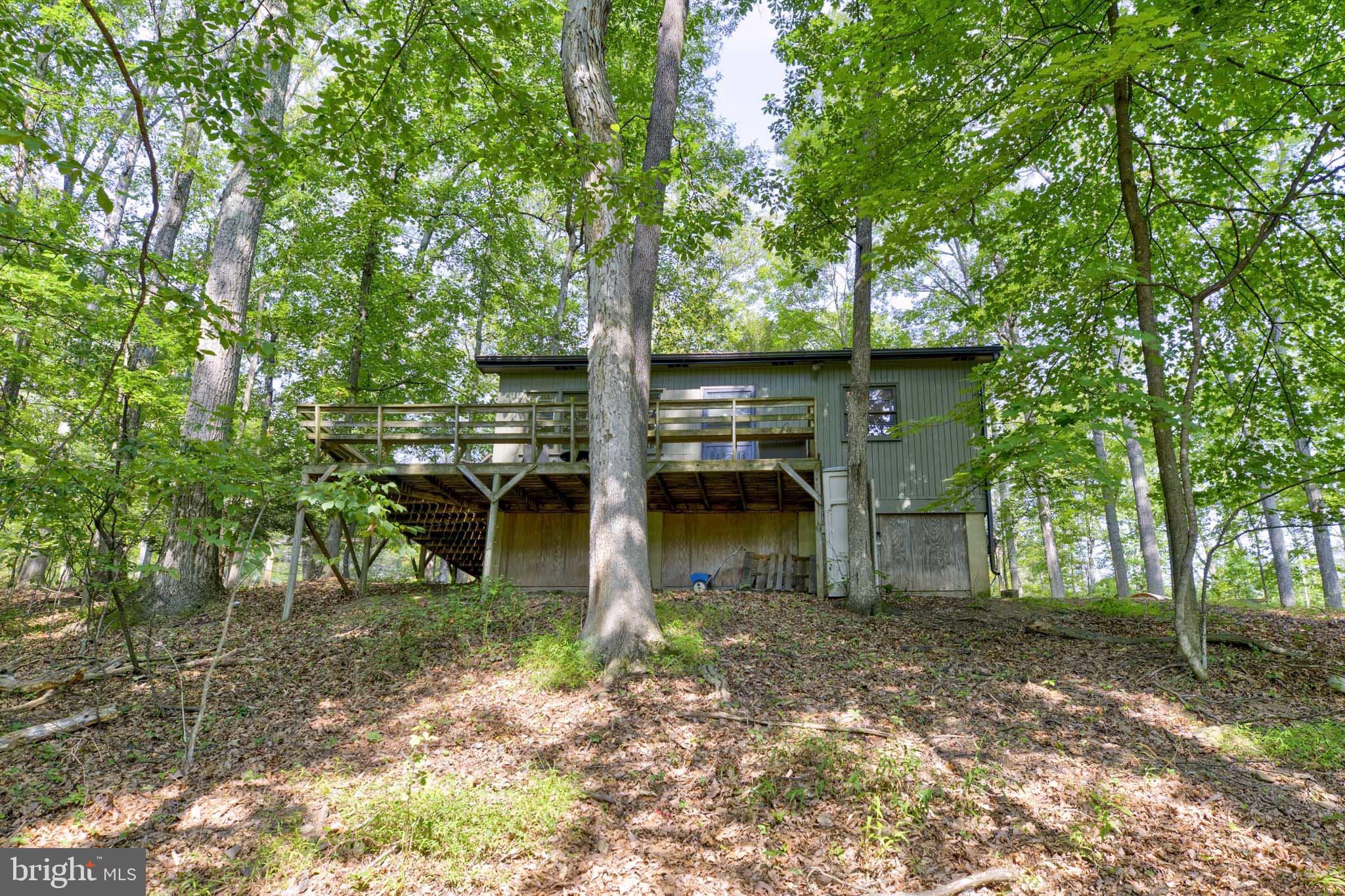 142 Redbud Ln