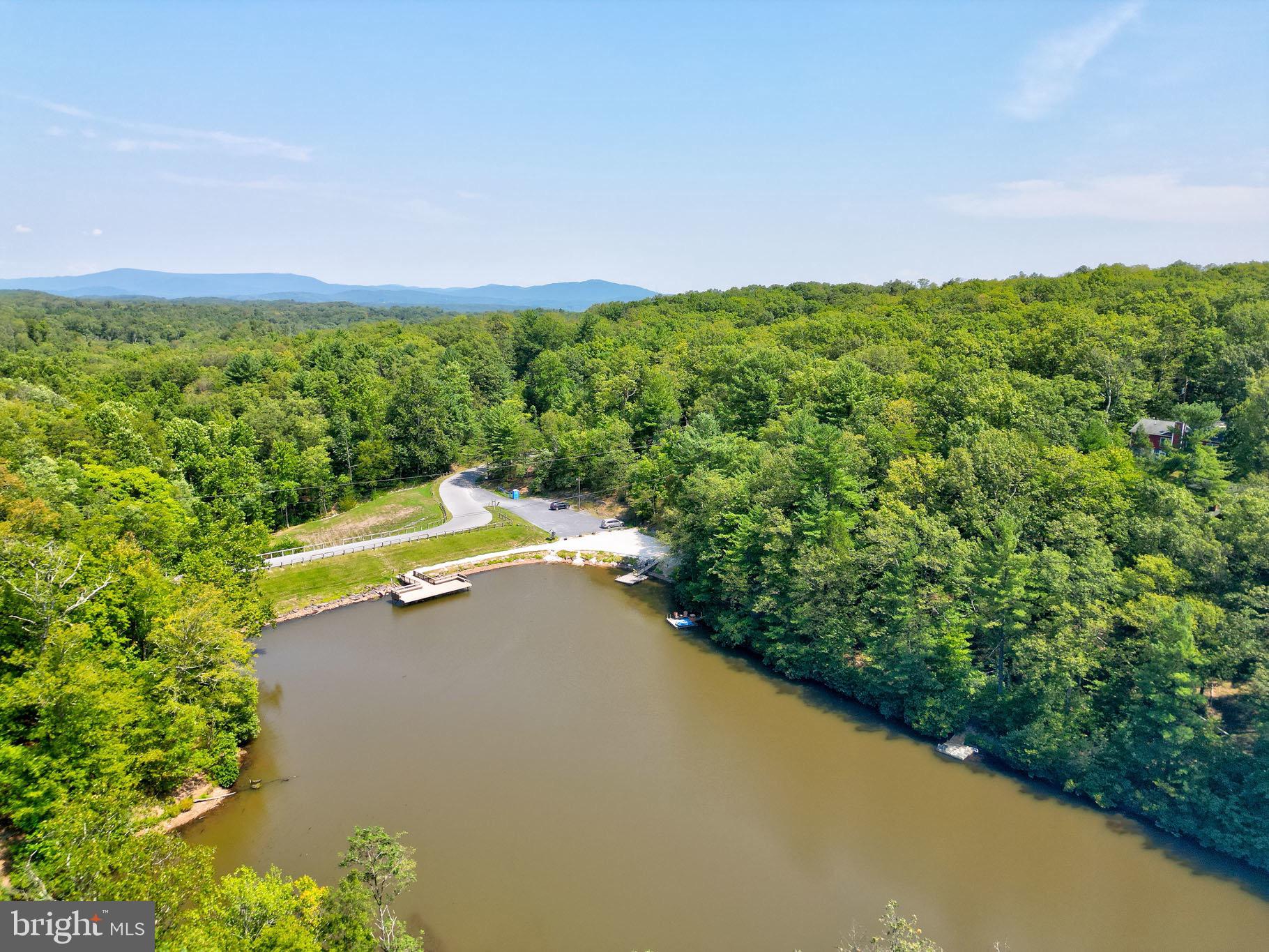 142 Redbud Ln