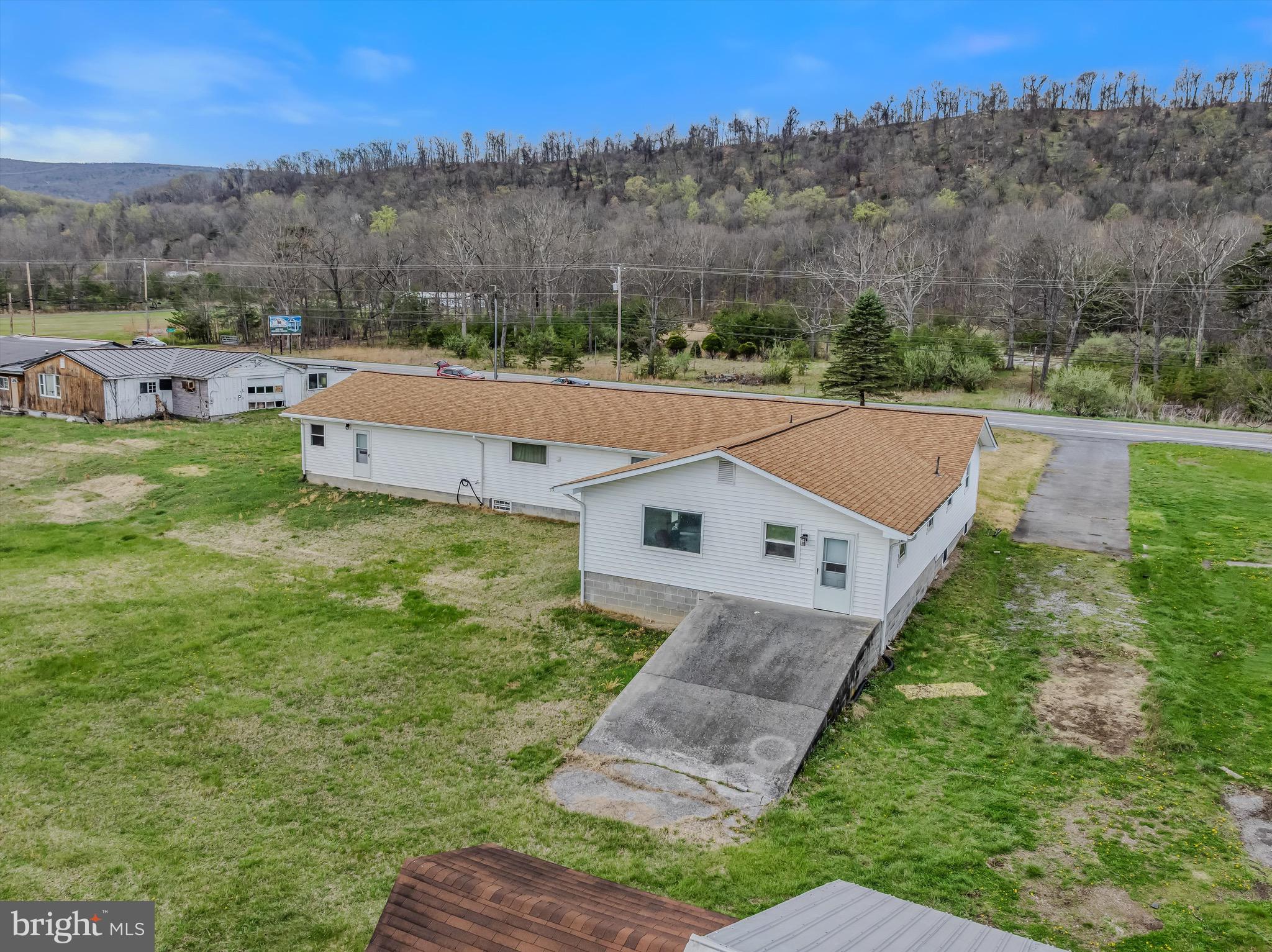 11223 VALLEY ROAD