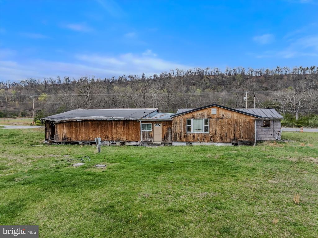 11249 VALLEY ROAD