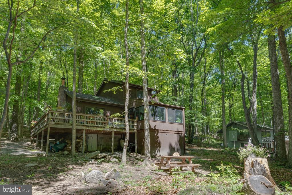 11 S MOUNTAINSIDE DRIVE
