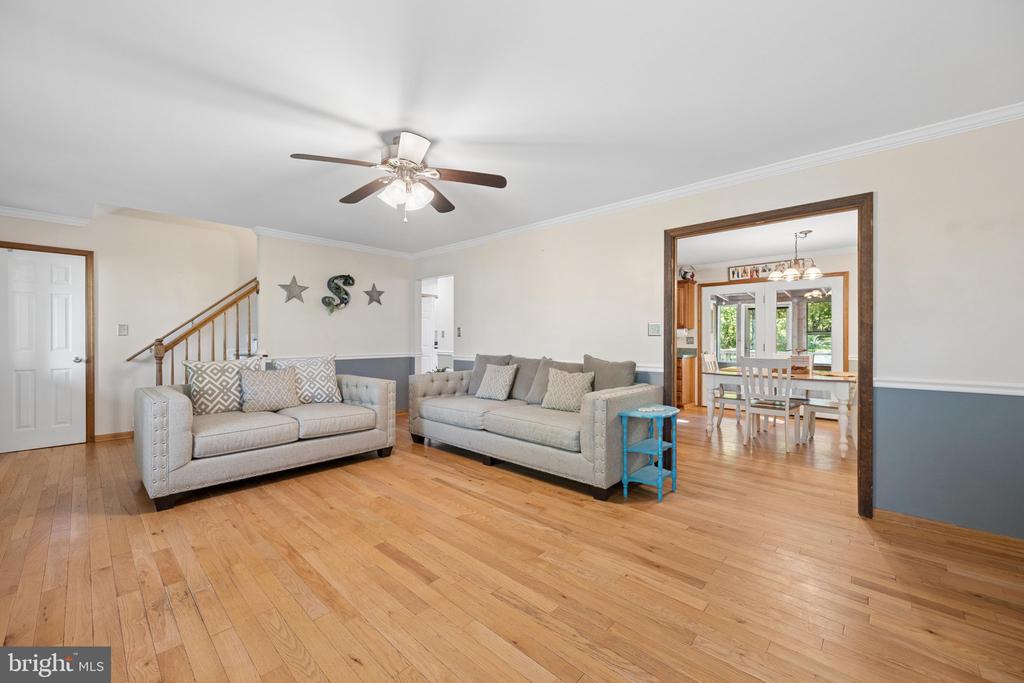 84 COTTONWOOD LANE
