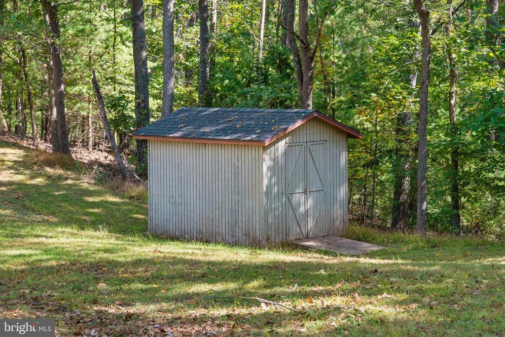84 COTTONWOOD LANE