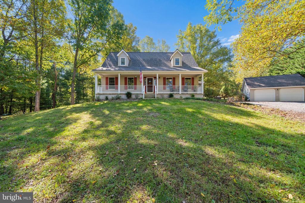 84 COTTONWOOD LANE