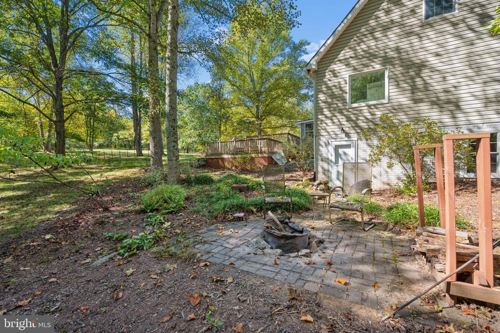 84 COTTONWOOD LANE