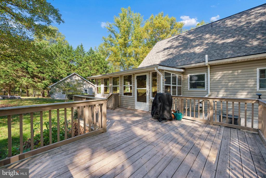 84 COTTONWOOD LANE