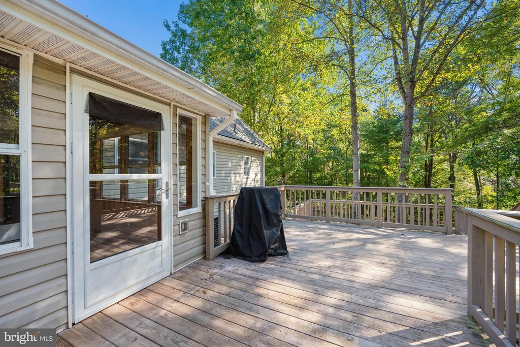 84 COTTONWOOD LANE