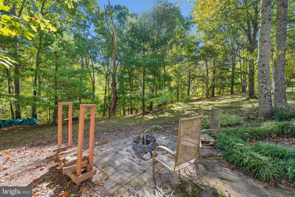 84 COTTONWOOD LANE